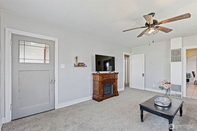 80 SW McFadden Avenue, Chehalis, WA 98532