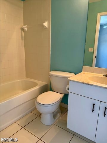 3618 Pine Oak CIR 105, Fort Myers, FL 33916