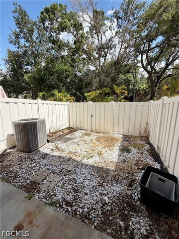 3618 Pine Oak CIR 105, Fort Myers, FL 33916