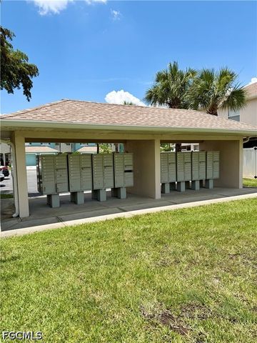 3618 Pine Oak CIR 105, Fort Myers, FL 33916