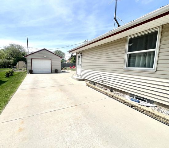 5603 S Hately AVENUE, Cudahy, WI 53110