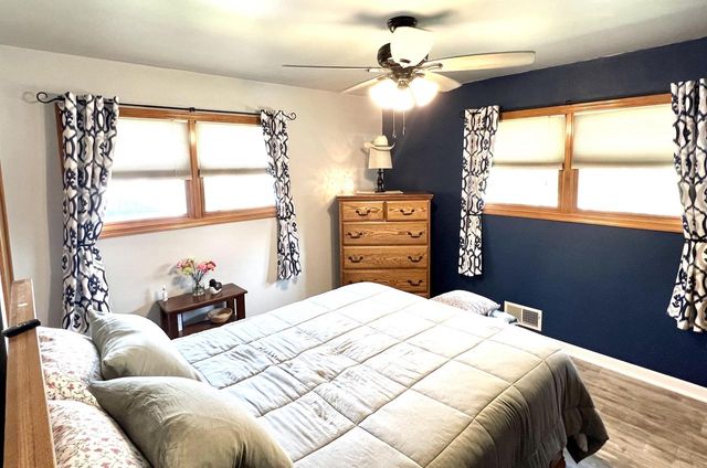 5603 S Hately AVENUE, Cudahy, WI 53110
