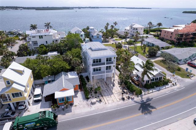106 11TH STREET S, Bradenton Beach, FL 34217