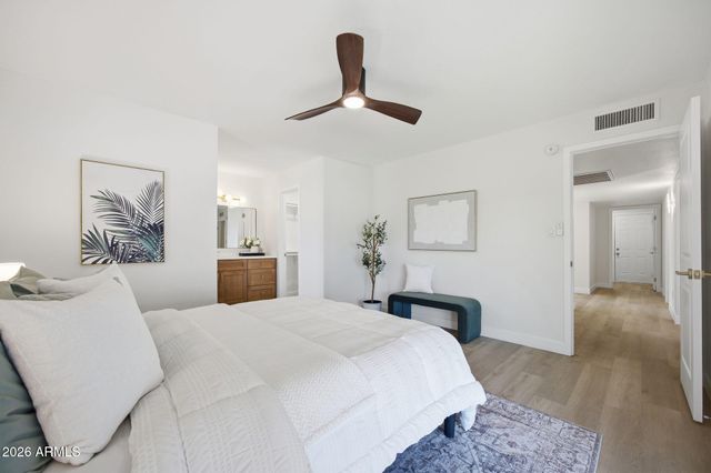 4605 W ECHO Lane, Glendale, AZ 85302