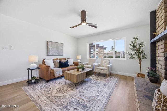 4605 W ECHO Lane, Glendale, AZ 85302