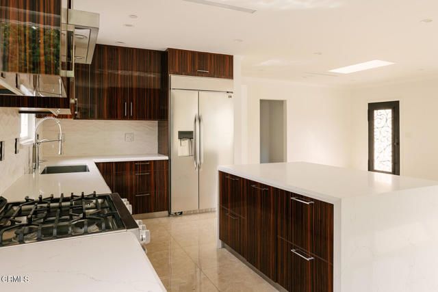 2506 Weston Place, Glendale, CA 91208