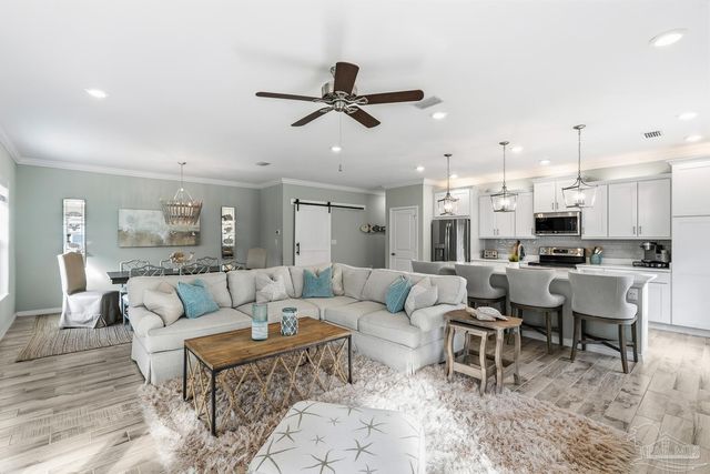 6597 Carlinga Dr, Pensacola, FL 32507