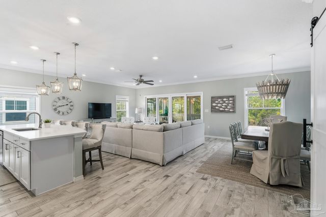 6597 Carlinga Dr, Pensacola, FL 32507