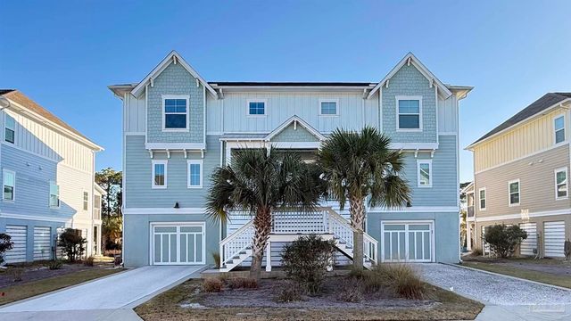 6597 Carlinga Dr, Pensacola, FL 32507