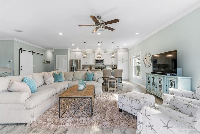 6597 Carlinga Dr, Pensacola, FL 32507