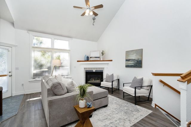 620 Dehoff Drive, Manhattan, KS 66502