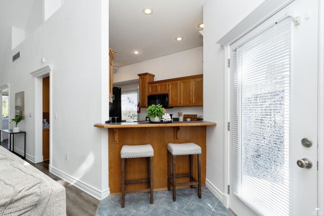 620 Dehoff Drive, Manhattan, KS 66502