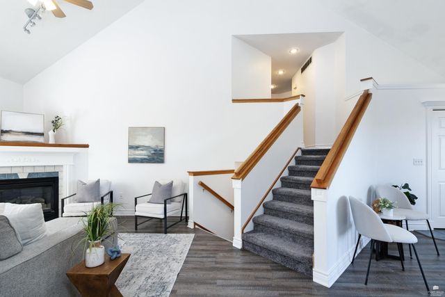 620 Dehoff Drive, Manhattan, KS 66502