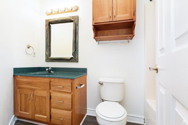 620 Dehoff Drive, Manhattan, KS 66502