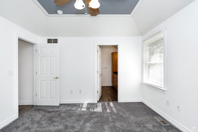 620 Dehoff Drive, Manhattan, KS 66502