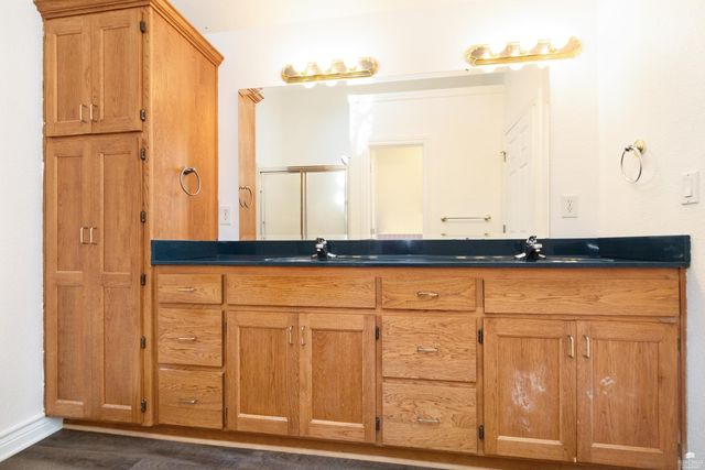 620 Dehoff Drive, Manhattan, KS 66502