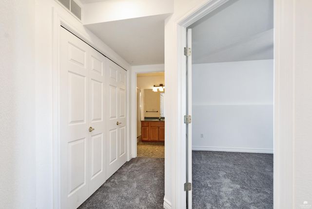 620 Dehoff Drive, Manhattan, KS 66502