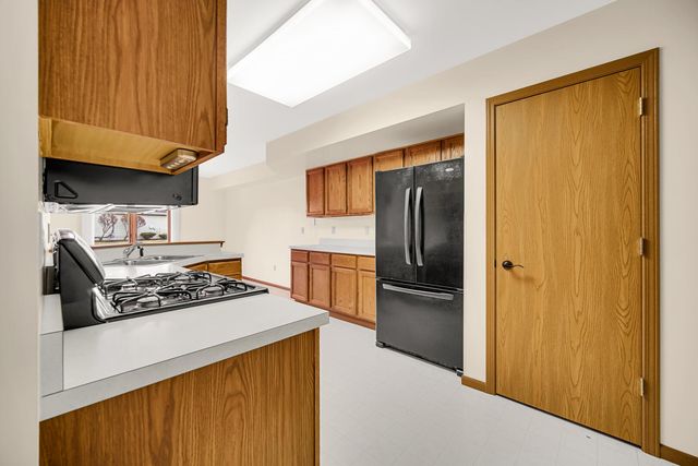 633 W 94th Court, Crown Point, IN 46307