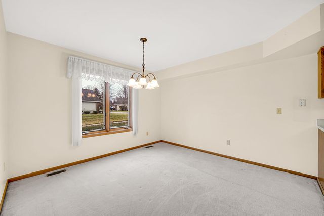 633 W 94th Court, Crown Point, IN 46307