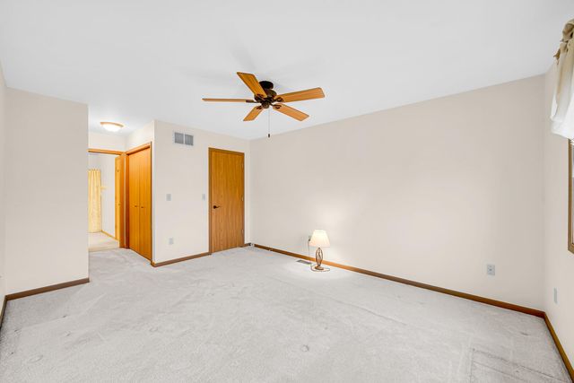 633 W 94th Court, Crown Point, IN 46307