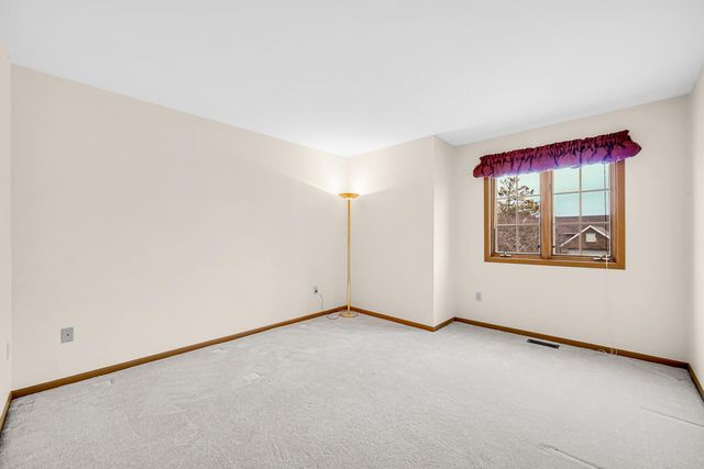 633 W 94th Court, Crown Point, IN 46307