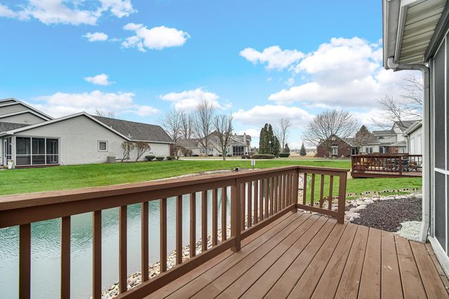 633 W 94th Court, Crown Point, IN 46307