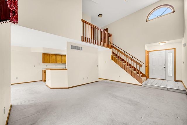 633 W 94th Court, Crown Point, IN 46307