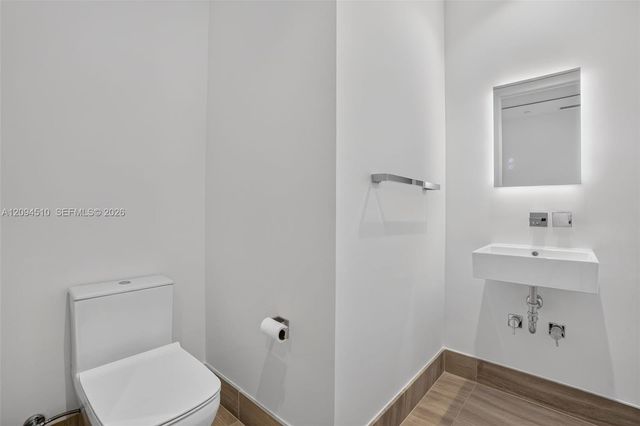 5775 Collins Avenue 705, Miami Beach, FL 33140