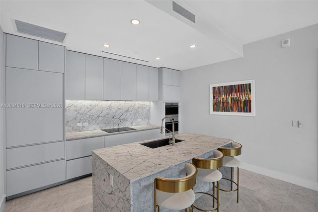 5775 Collins Avenue 705, Miami Beach, FL 33140