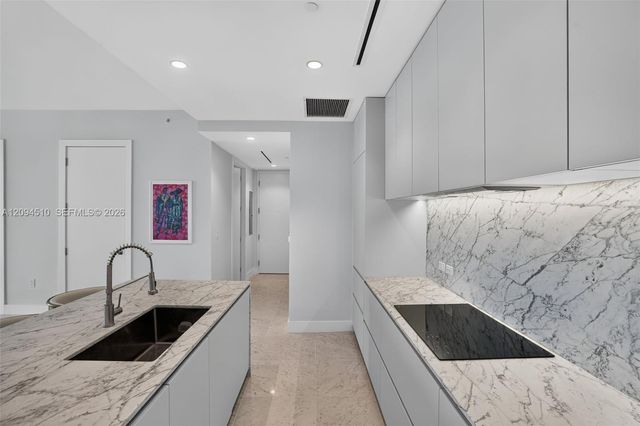5775 Collins Avenue 705, Miami Beach, FL 33140