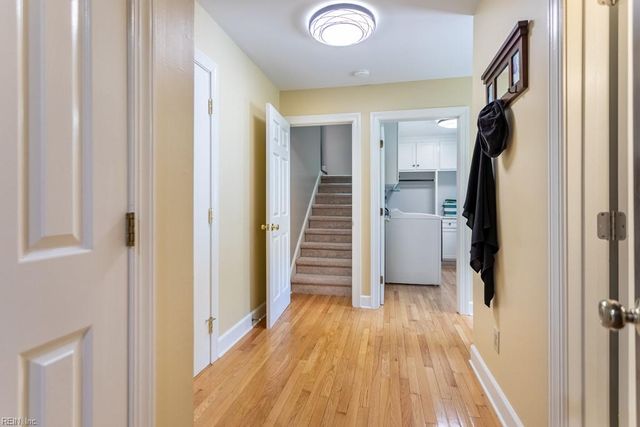 101 Yorkwood LN, Yorktown, VA 23692