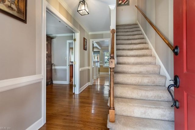 101 Yorkwood LN, Yorktown, VA 23692