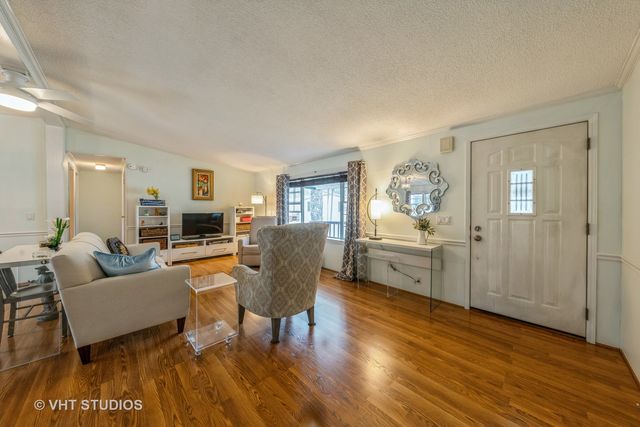 6801 S LaGrange Road E15, Hodgkins, IL 60525