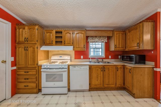 6801 S LaGrange Road E15, Hodgkins, IL 60525