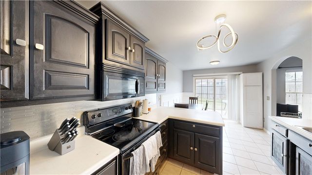 2903 S D Street, Rogers, AR 72758