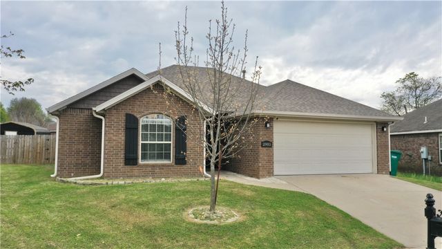 2903 S D Street, Rogers, AR 72758