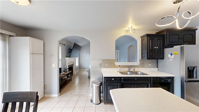 2903 S D Street, Rogers, AR 72758