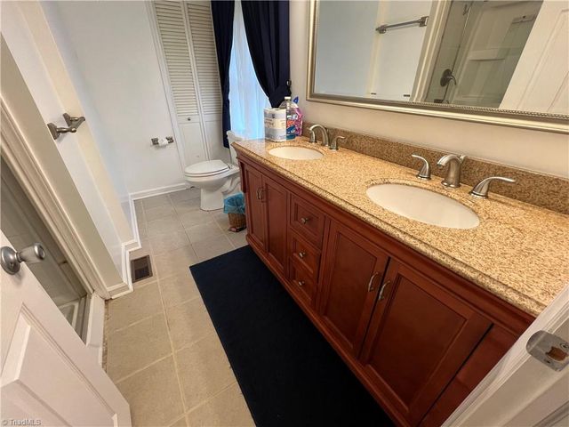 270 Gem Stone Loop, Summerfield, NC 27358