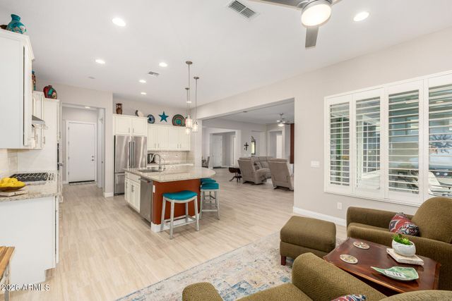 8144 W SILVER SPRING Way, Florence, AZ 85132