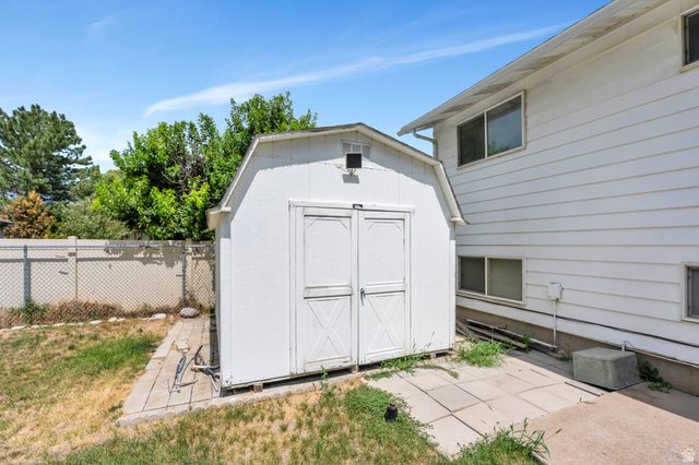 4428 S RED CHERRY CIR, West Valley City, UT 84120