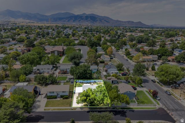 4428 S RED CHERRY CIR, West Valley City, UT 84120