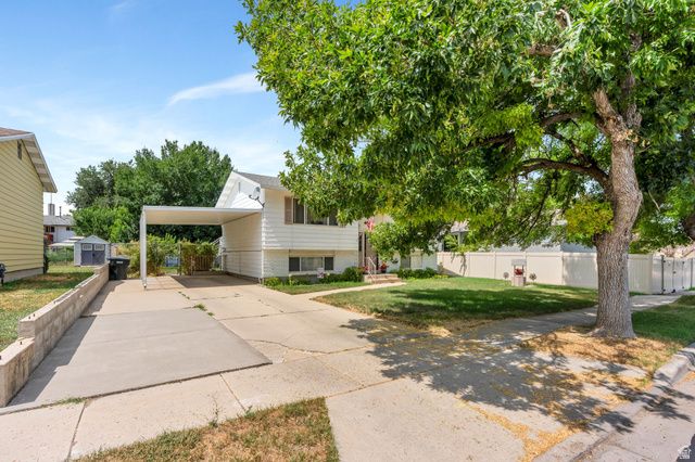 4428 S RED CHERRY CIR, West Valley City, UT 84120