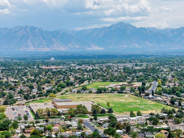 4428 S RED CHERRY CIR, West Valley City, UT 84120