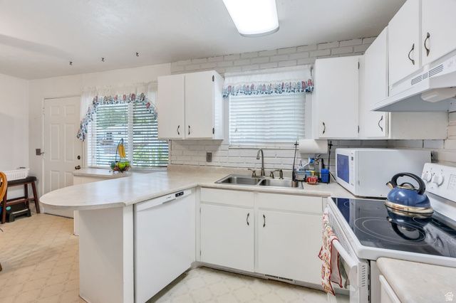 4428 S RED CHERRY CIR, West Valley City, UT 84120