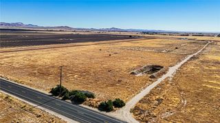 550 90th Street W, Rosamond, CA 93560