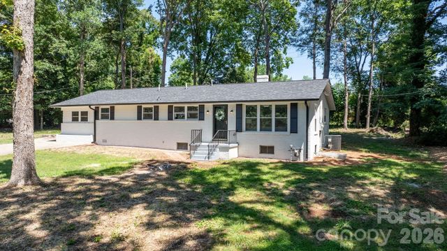 965 23rd Avenue NE, Hickory, NC 28601