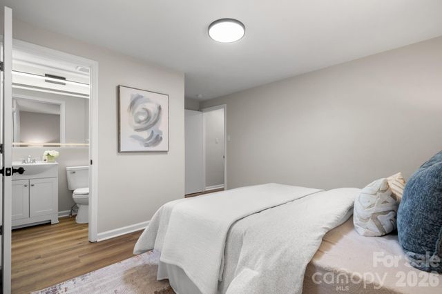 965 23rd Avenue NE, Hickory, NC 28601