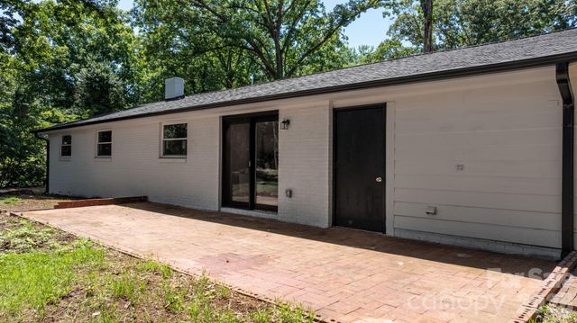 965 23rd Avenue NE, Hickory, NC 28601