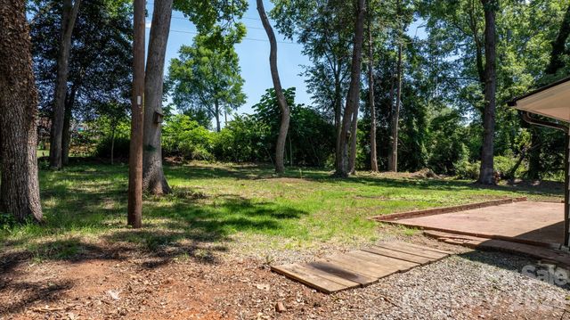 965 23rd Avenue NE, Hickory, NC 28601
