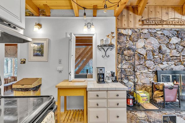 25437 Nestwa Trail, Idyllwild, CA 92549